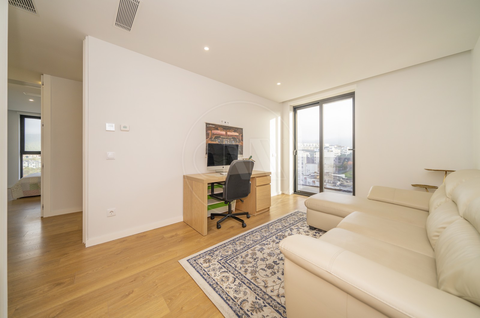 Apartamento T4 para Venda em Nogueira, Fraião e Lamaçães, Braga, Braga - Quarto (Imagem 2)