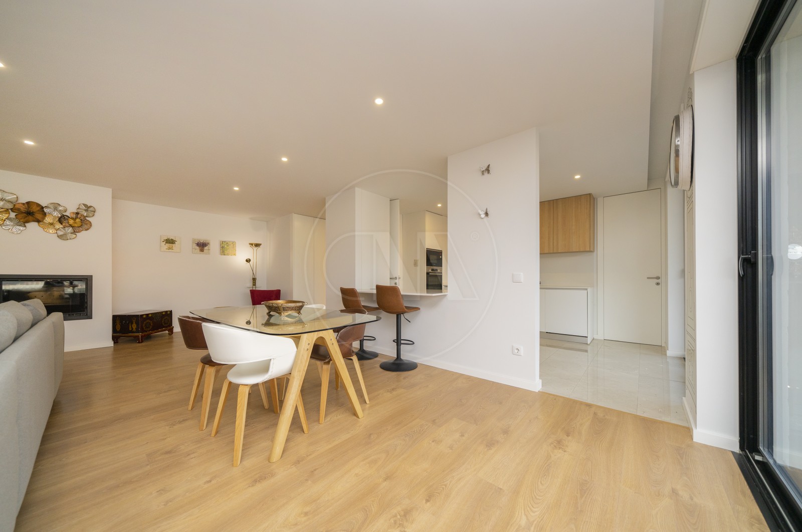 Apartamento T4 para Venda em Nogueira, Fraião e Lamaçães, Braga, Braga - Sala de jantar (Imagem 1)