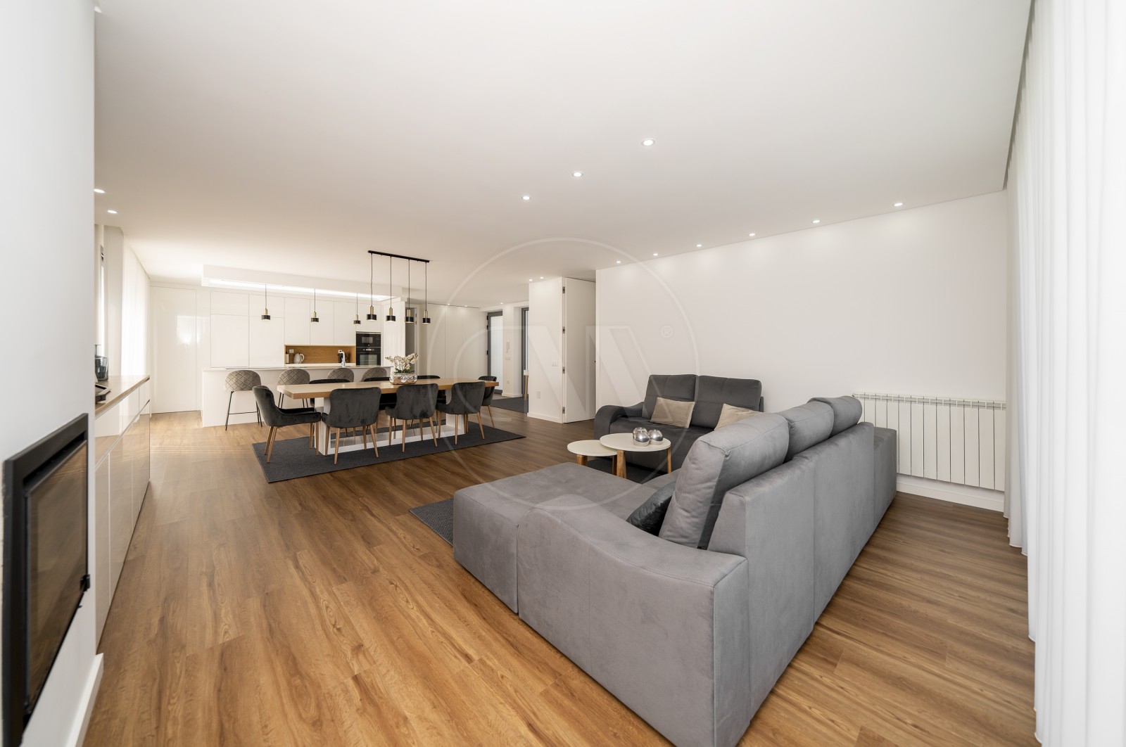 Moradia T3 para Venda em Póvoa de Lanhoso (Nossa Senhora do Amparo), Póvoa de Lanhoso, Braga - Sala (Imagem 6)