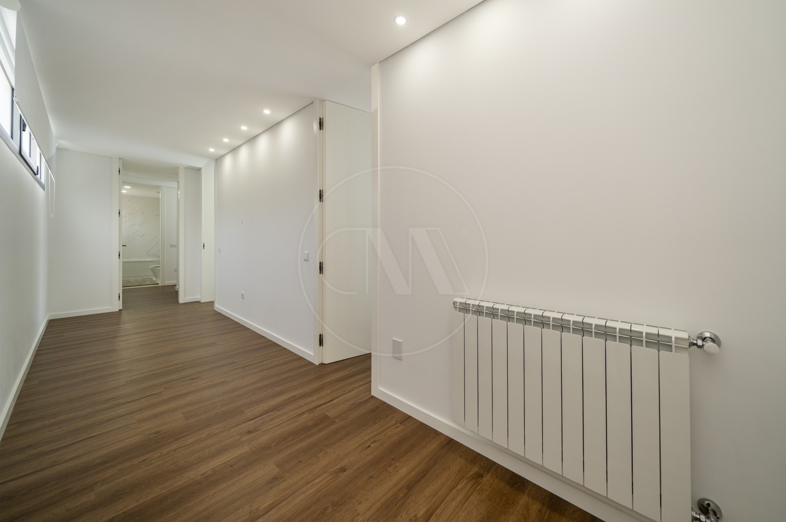 Moradia T3 para Venda em Póvoa de Lanhoso (Nossa Senhora do Amparo), Póvoa de Lanhoso, Braga - Corredor (Imagem 1)