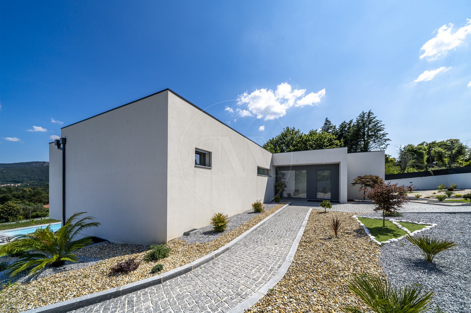 Moradia T3 para Venda em Póvoa de Lanhoso (Nossa Senhora do Amparo), Póvoa de Lanhoso, Braga - Fachada (Imagem 2)