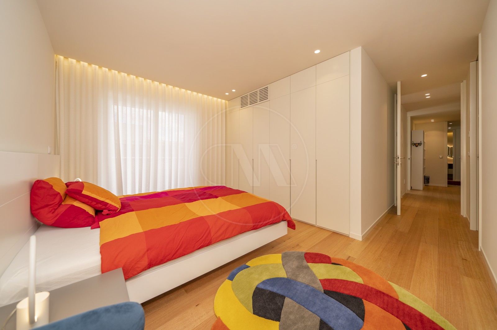 Apartment T4 for For sale in Vila Nova de Famalicão e Calendário, Vila Nova de Famalicão, Braga - Suite (Imagem 7)