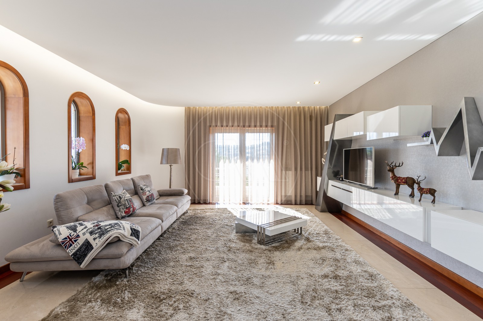 House T3 for For sale in Torrados e Sousa, Felgueiras, Porto - Sala (Imagem 2)