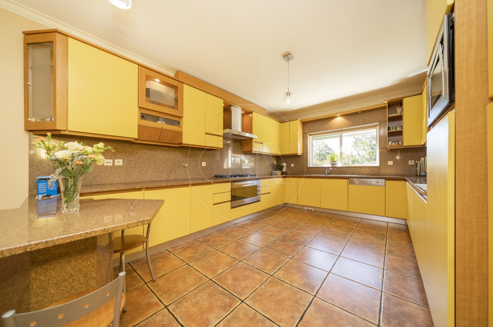 Moradia T8 para Venda em Palmeira, Braga, Braga - Cozinha (Imagem 1)