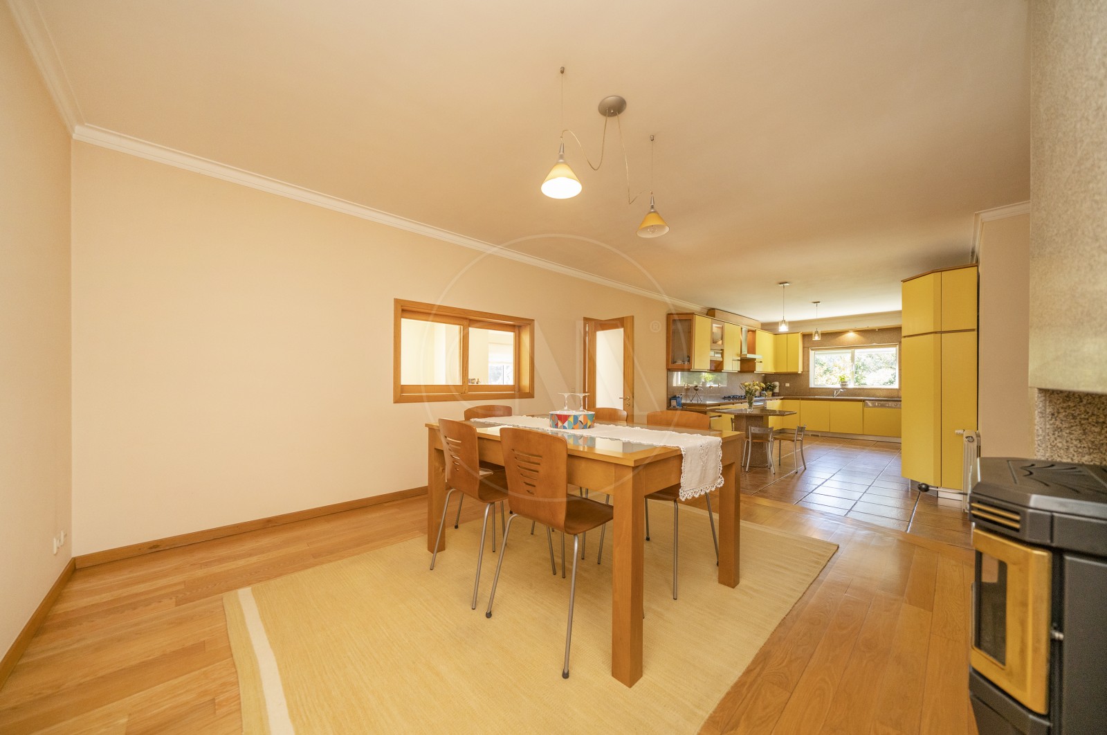 Moradia T8 para Venda em Palmeira, Braga, Braga - Cozinha (Imagem 3)