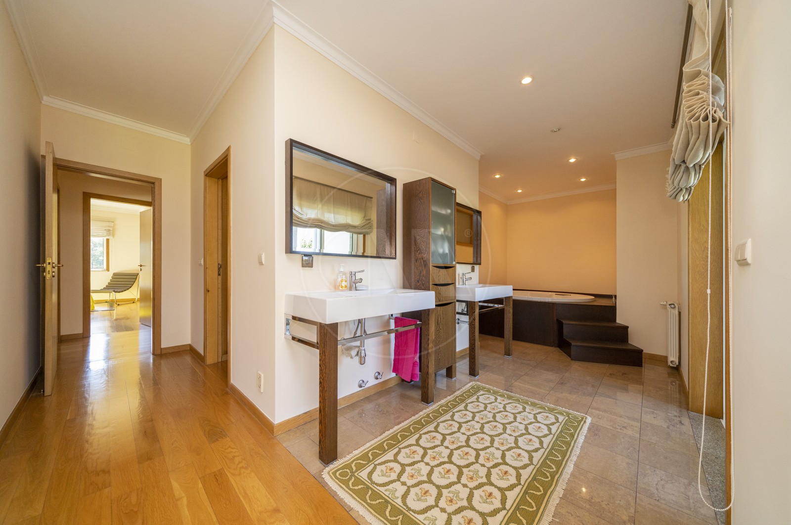 Moradia T8 para Venda em Palmeira, Braga, Braga - Casa de banho (Imagem 2)