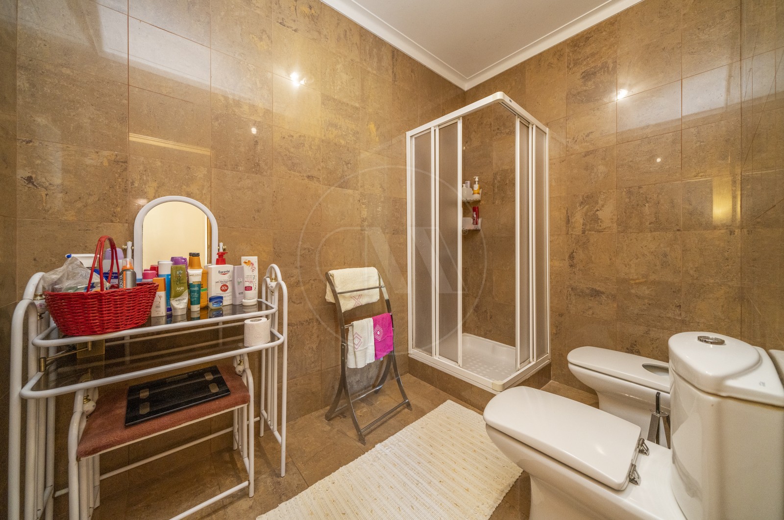 Moradia T8 para Venda em Palmeira, Braga, Braga - Casa de banho (Imagem 3)