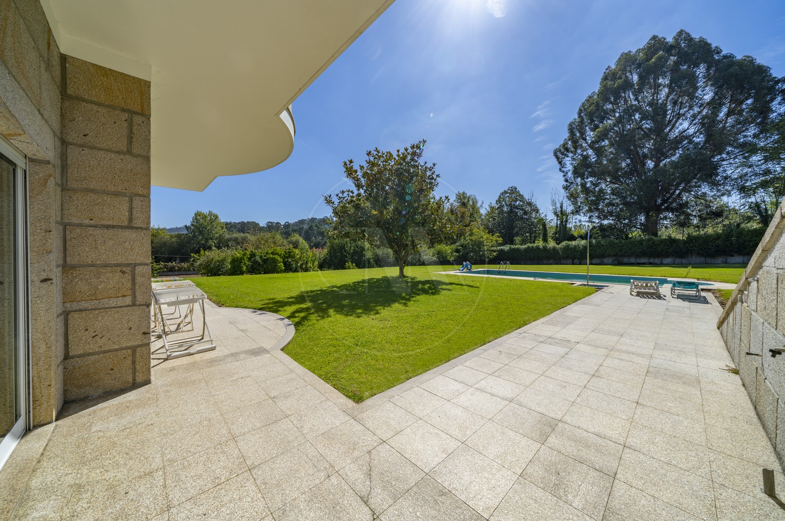 Moradia T8 para Venda em Palmeira, Braga, Braga - Piscina (Imagem 1)