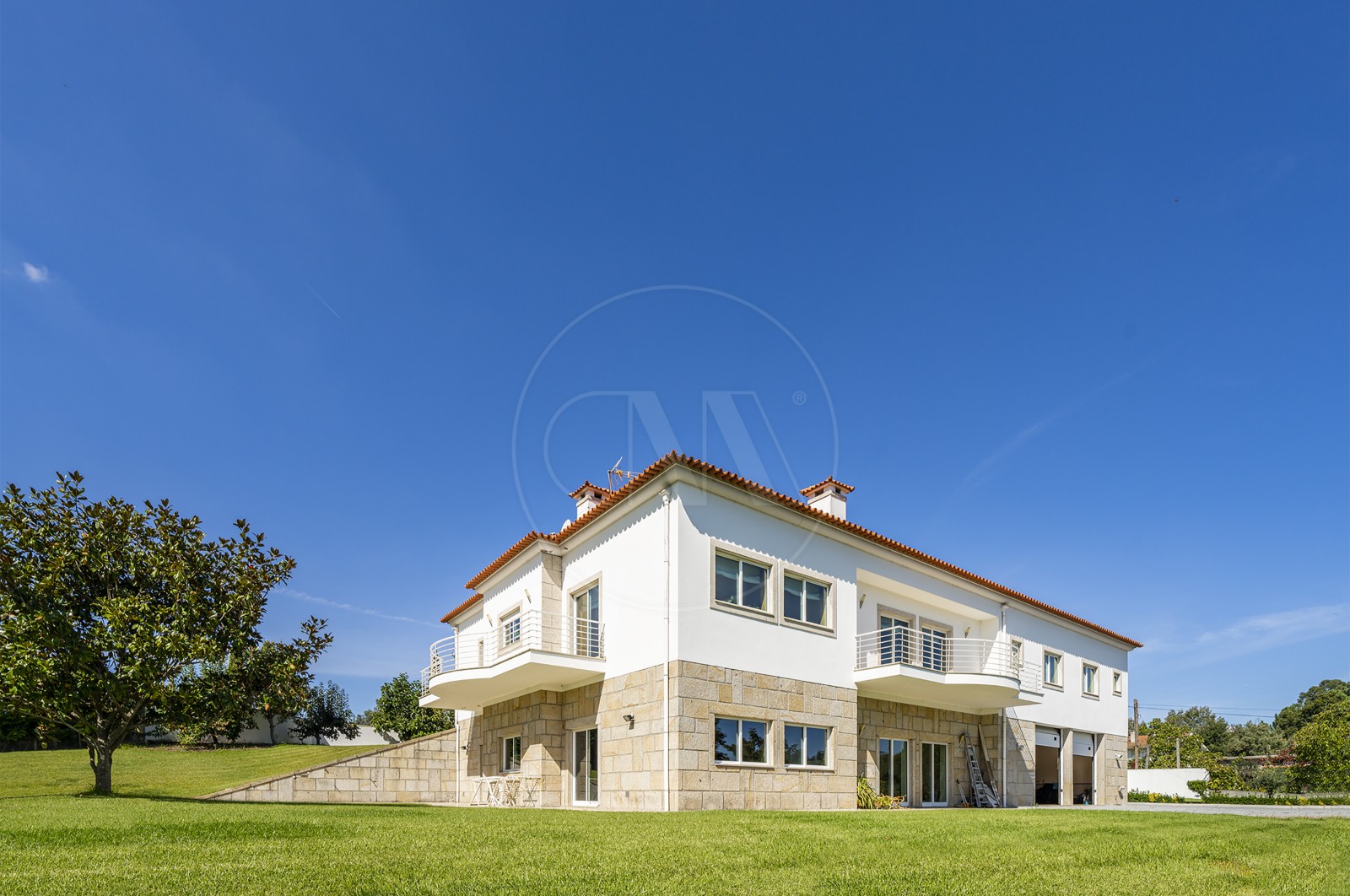 Moradia T8 para Venda em Palmeira, Braga, Braga - Fachada (Imagem 4)