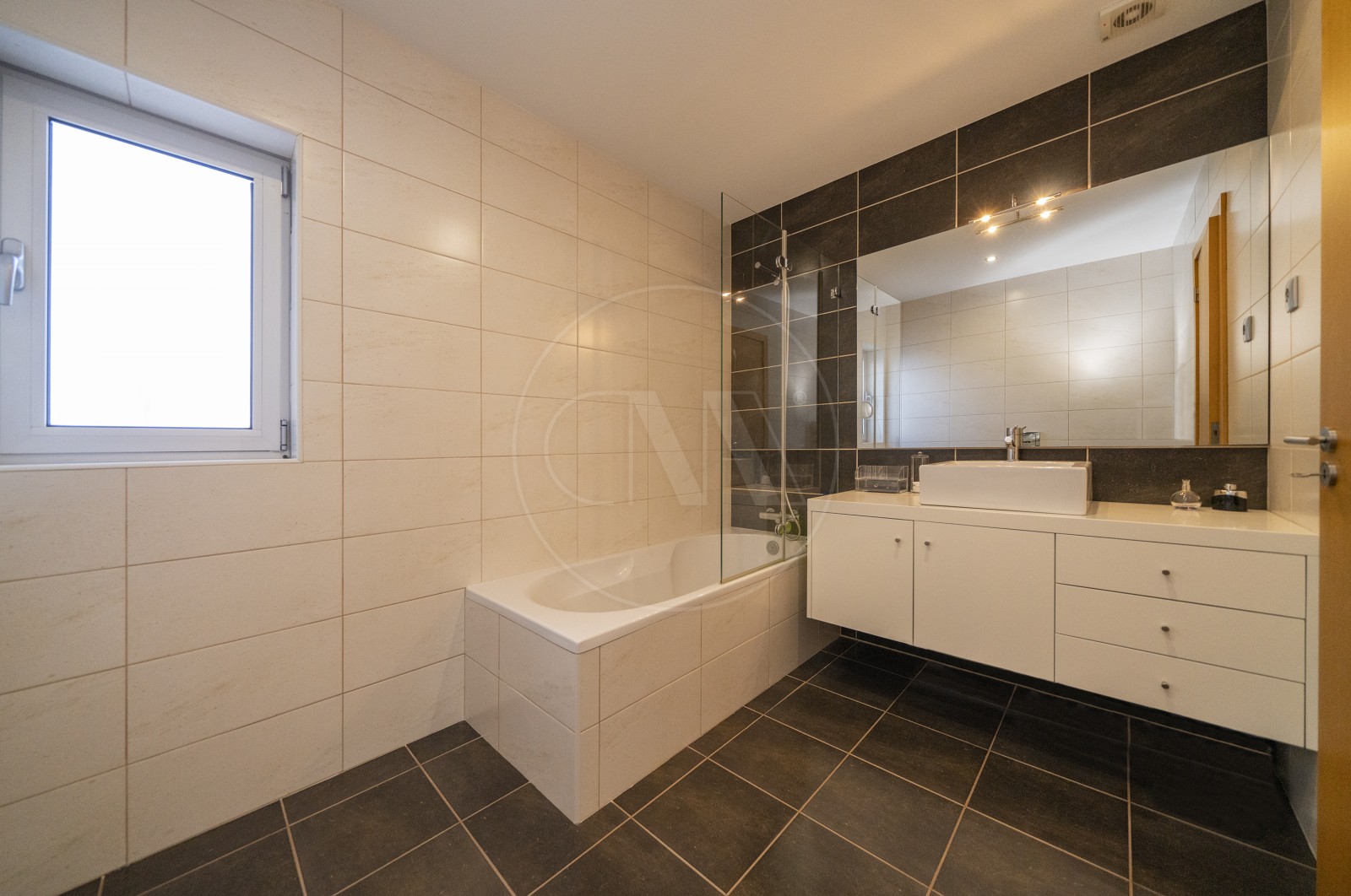 Moradia T3 para Venda em Lamas, Braga, Braga - Casa de banho (Imagem 4)