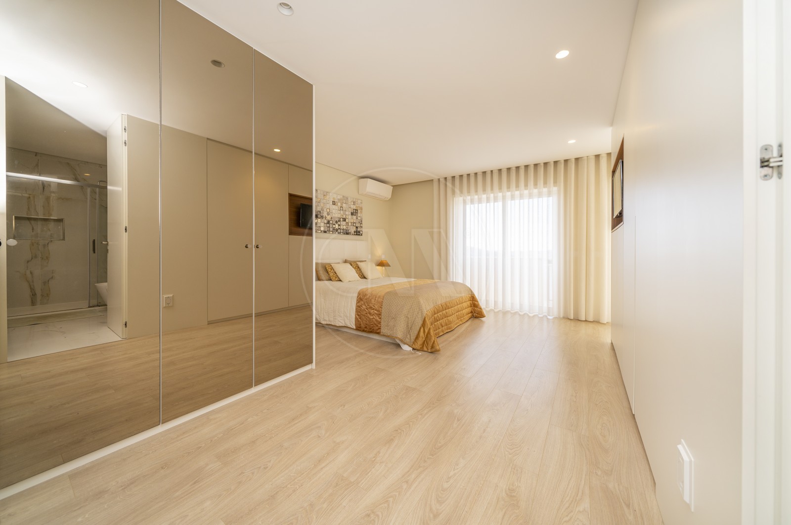 Moradia T3 para Venda em Lomar e Arcos, Braga, Braga - Suite (Imagem 1)