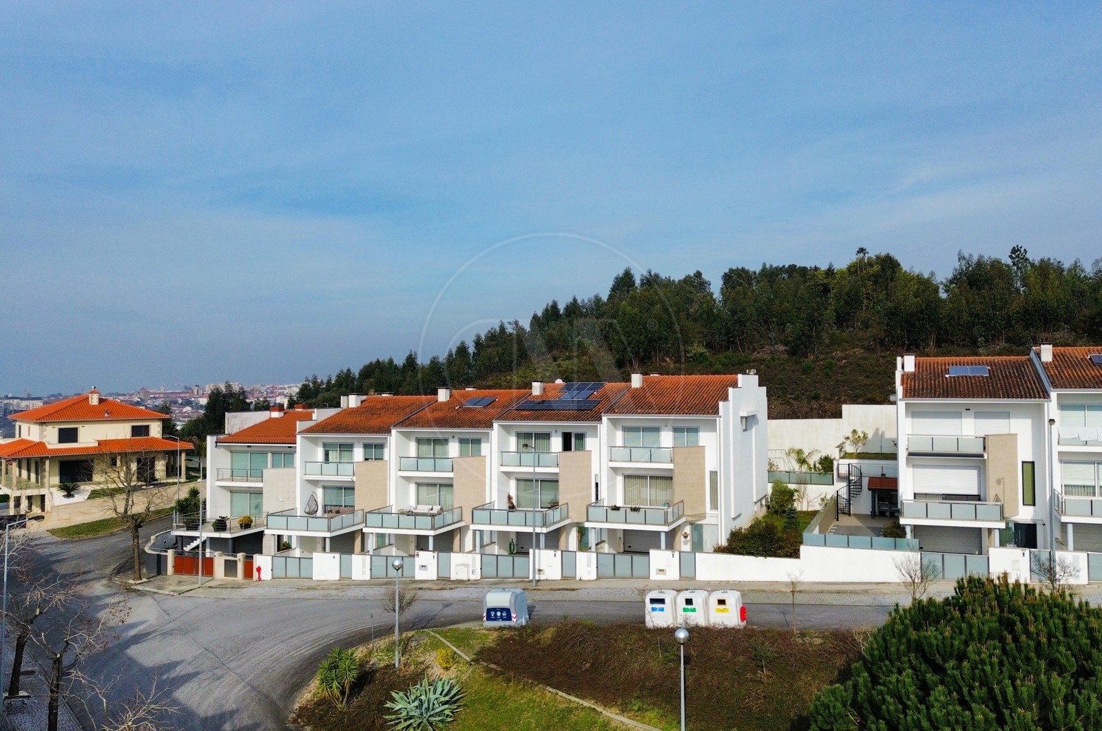 Moradia T3 para Venda em Lomar e Arcos, Braga, Braga - Fachada (Imagem 5)