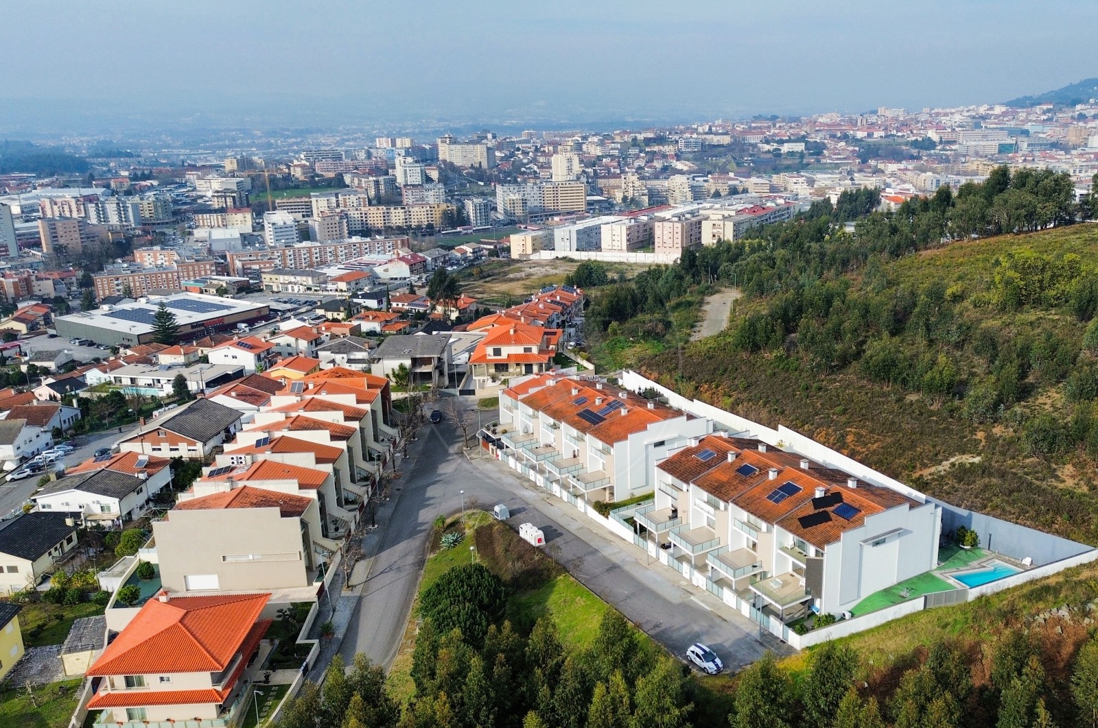 Moradia T3 para Venda em Lomar e Arcos, Braga, Braga - Fachada (Imagem 6)