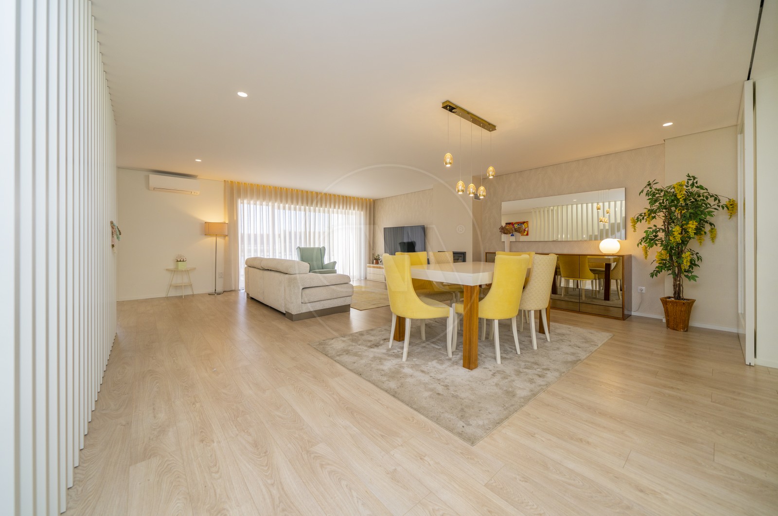 Moradia T3 para Venda em Lomar e Arcos, Braga, Braga - Sala (Imagem 1)