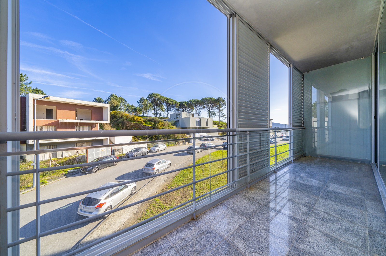 Apartamento T3 para Venda em Gualtar, Braga, Braga - Varanda (Imagem 4)