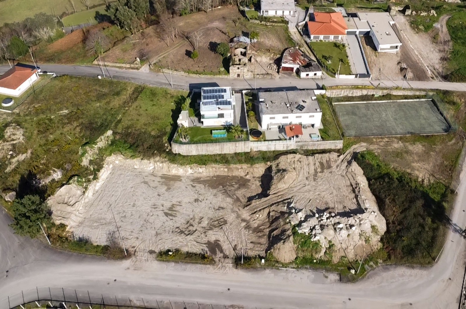 Terreno Urbano para Venda em Monsul, Póvoa de Lanhoso, Braga - Área envolvente (Imagem 1)