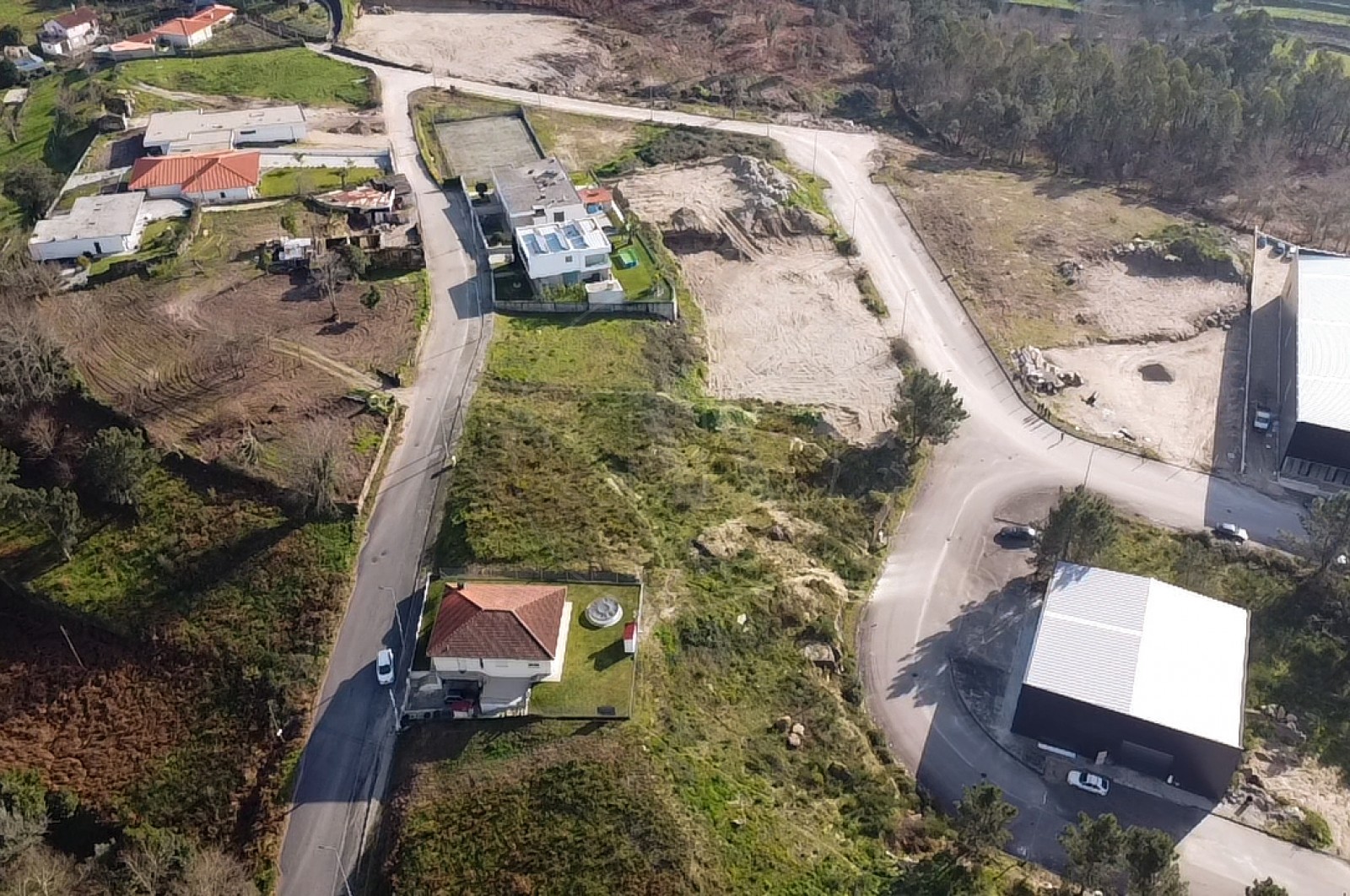 Terreno Urbano para Venda em Monsul, Póvoa de Lanhoso, Braga - Área envolvente (Imagem 8)