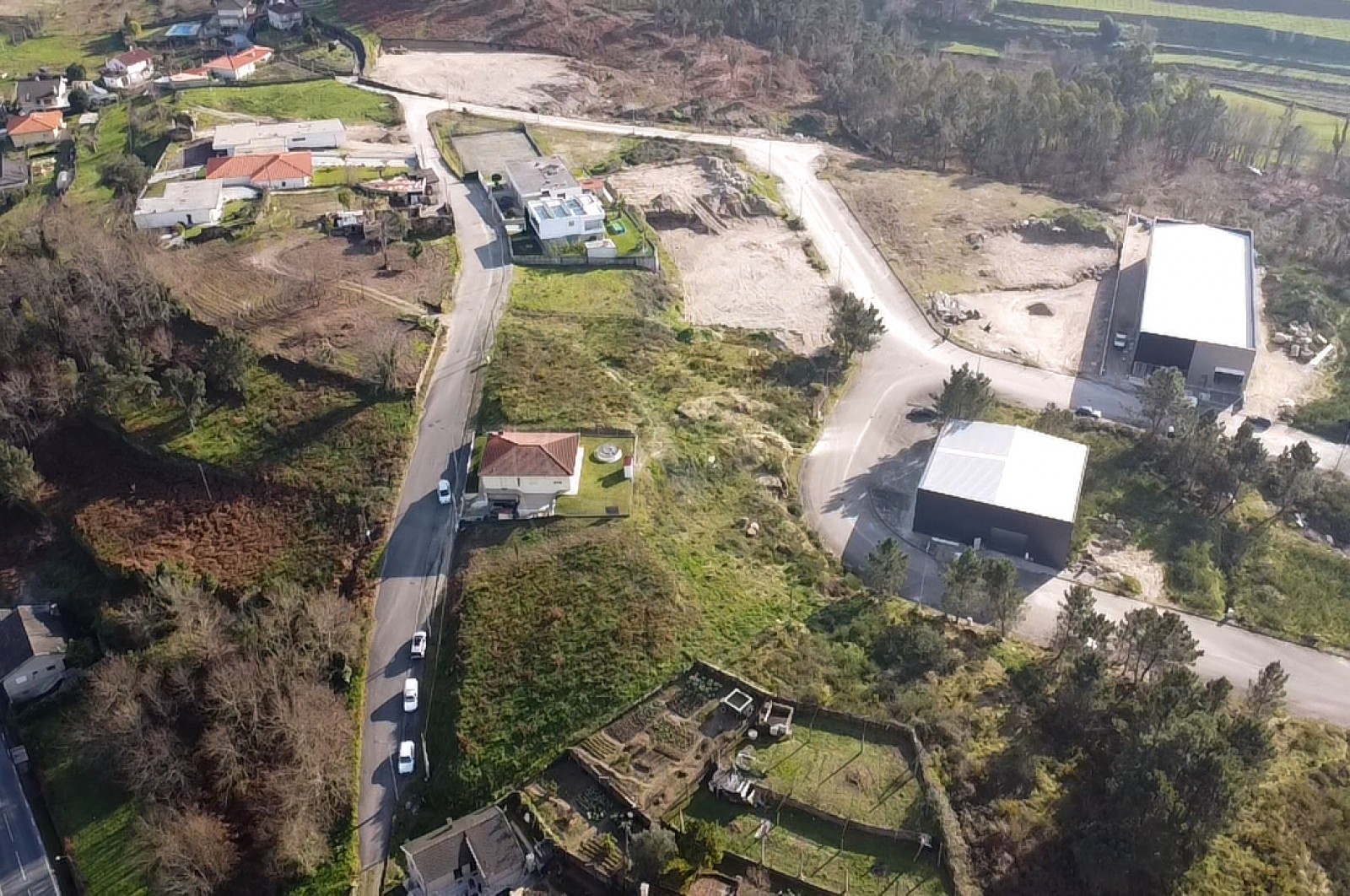 Terreno Urbano para Venda em Monsul, Póvoa de Lanhoso, Braga - Área envolvente (Imagem 9)