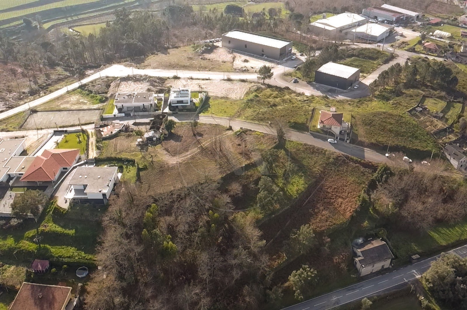 Terreno Urbano para Venda em Monsul, Póvoa de Lanhoso, Braga - Área envolvente (Imagem 10)