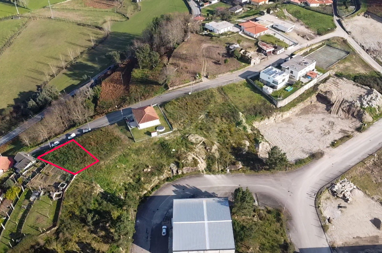 Terreno Urbano para Venda em Monsul, Póvoa de Lanhoso, Braga - Área envolvente (Imagem 2)
