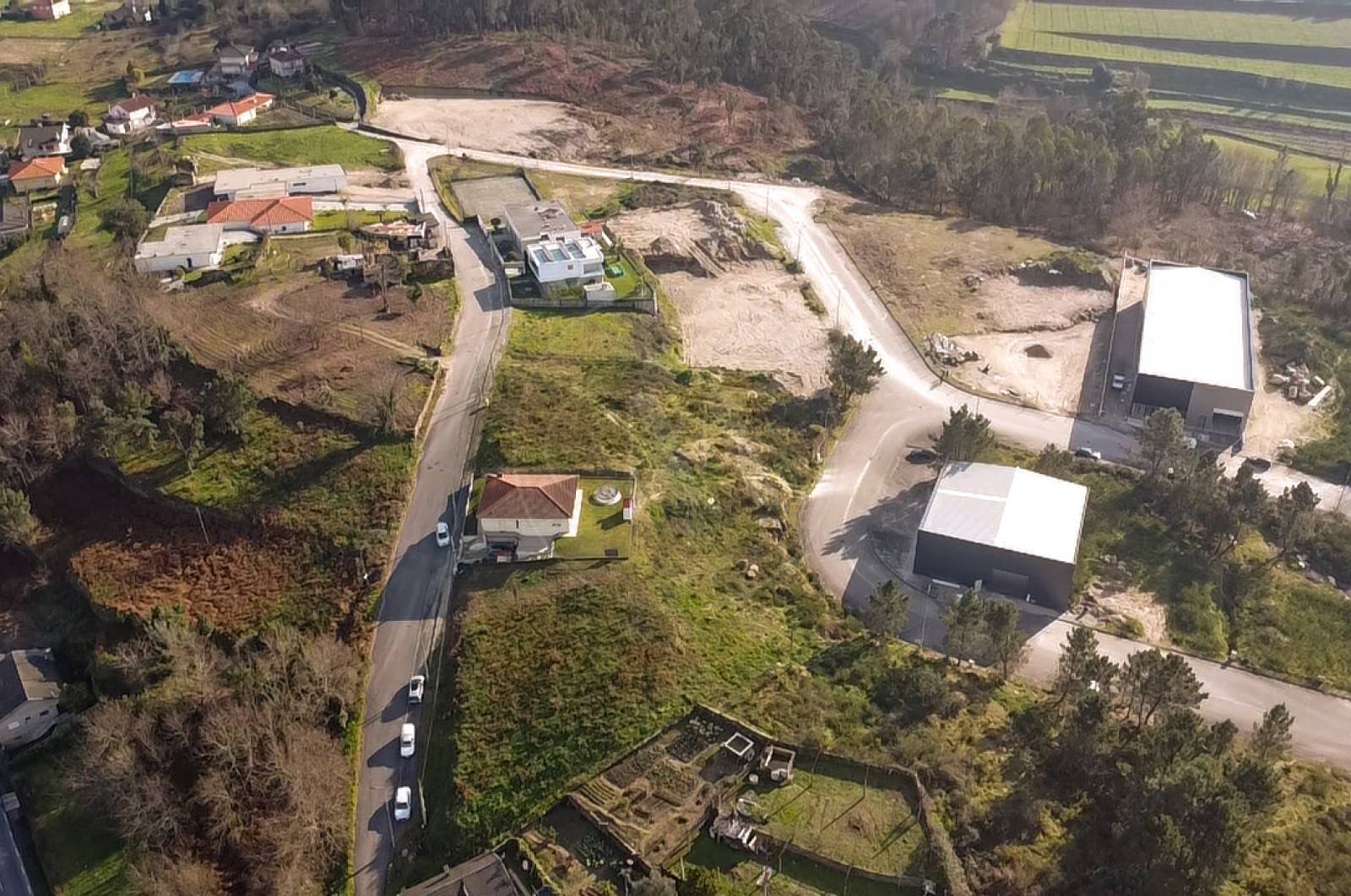 Terreno Urbano para Venda em Monsul, Póvoa de Lanhoso, Braga - Área envolvente (Imagem 9)