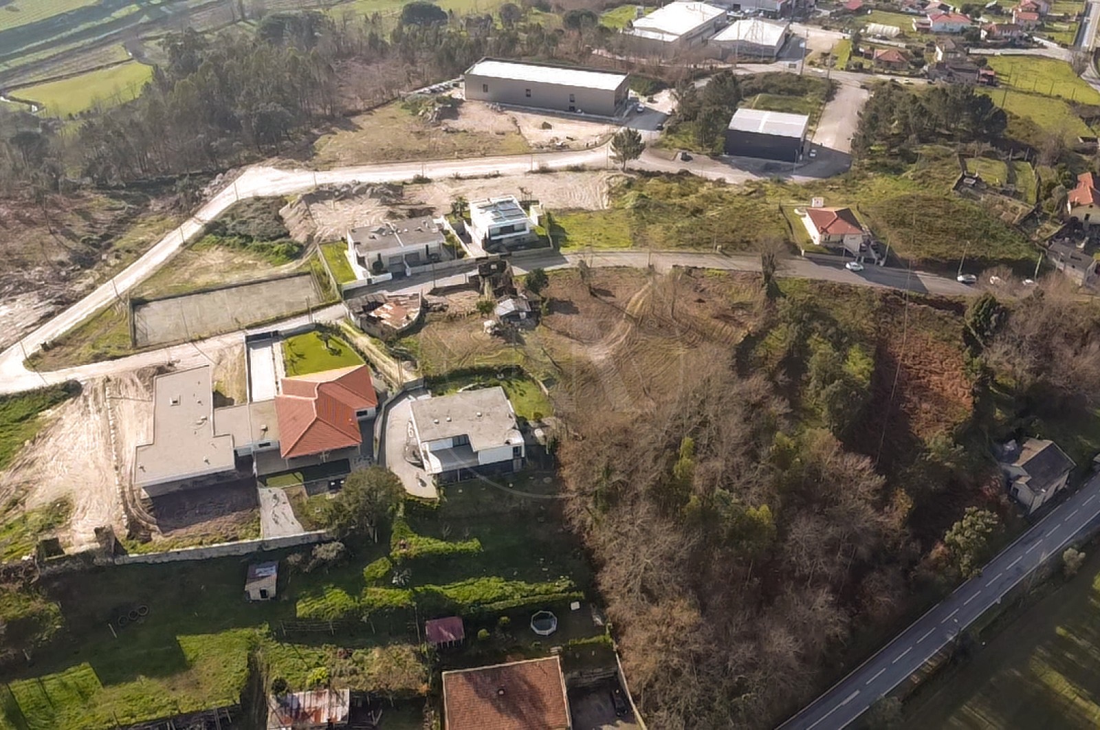 Terreno Urbano para Venda em Monsul, Póvoa de Lanhoso, Braga - Área envolvente (Imagem 11)