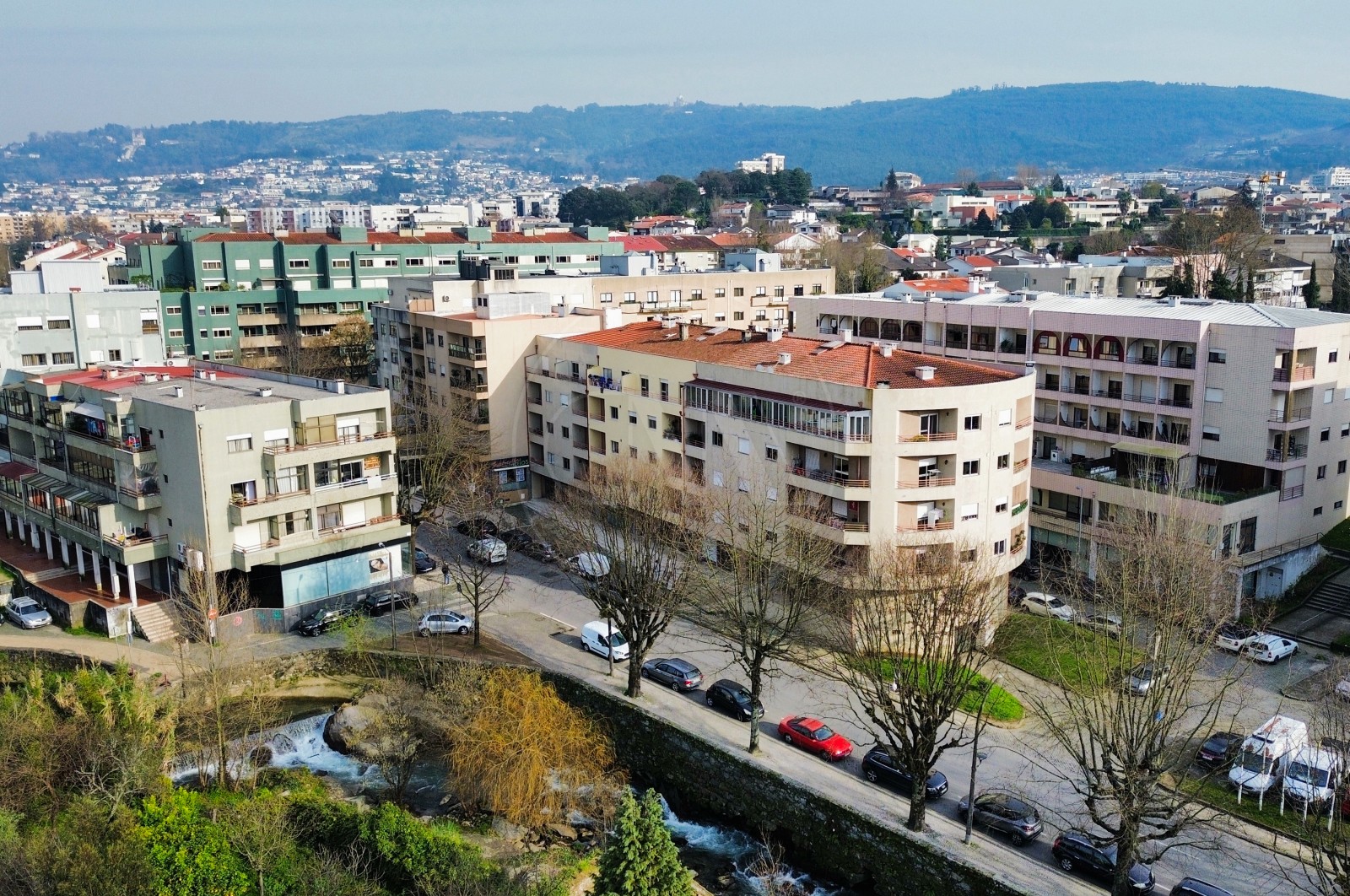 Apartamento T3 para Venda em Braga (São José de São Lázaro e São João do Souto), Braga, Braga - Área envolvente (Imagem 1)