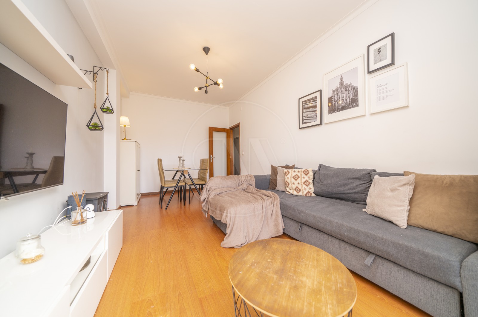 Apartamento T2 para Venda em Real, Dume e Semelhe, Braga, Braga - Sala (Imagem 1)