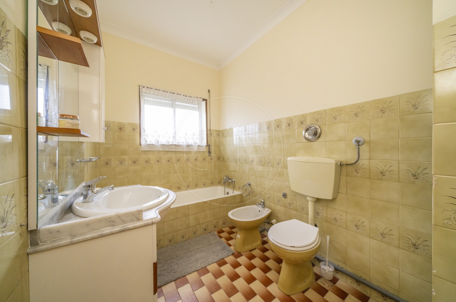 Moradia T6 para Venda em Sequeira, Braga, Braga - Casa de banho (Imagem 1)