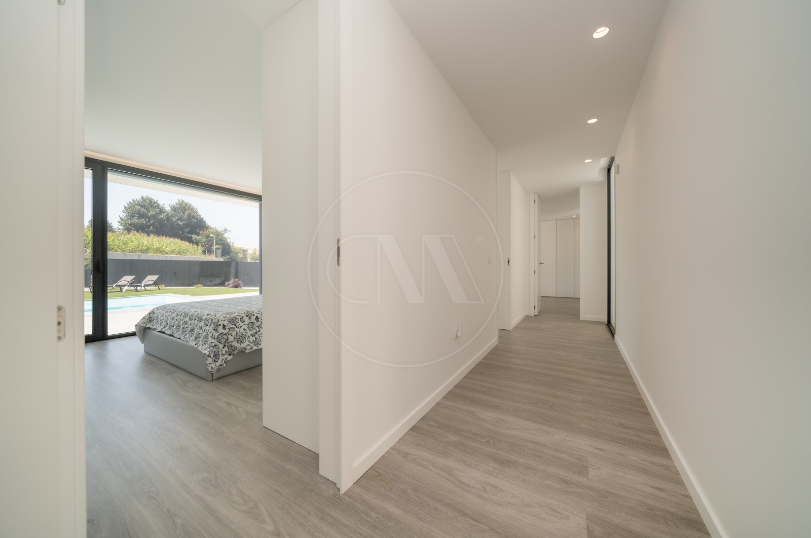 Moradia T4+1 para Venda em Nine, Vila Nova de Famalicão, Braga - Corredor (Imagem 1)