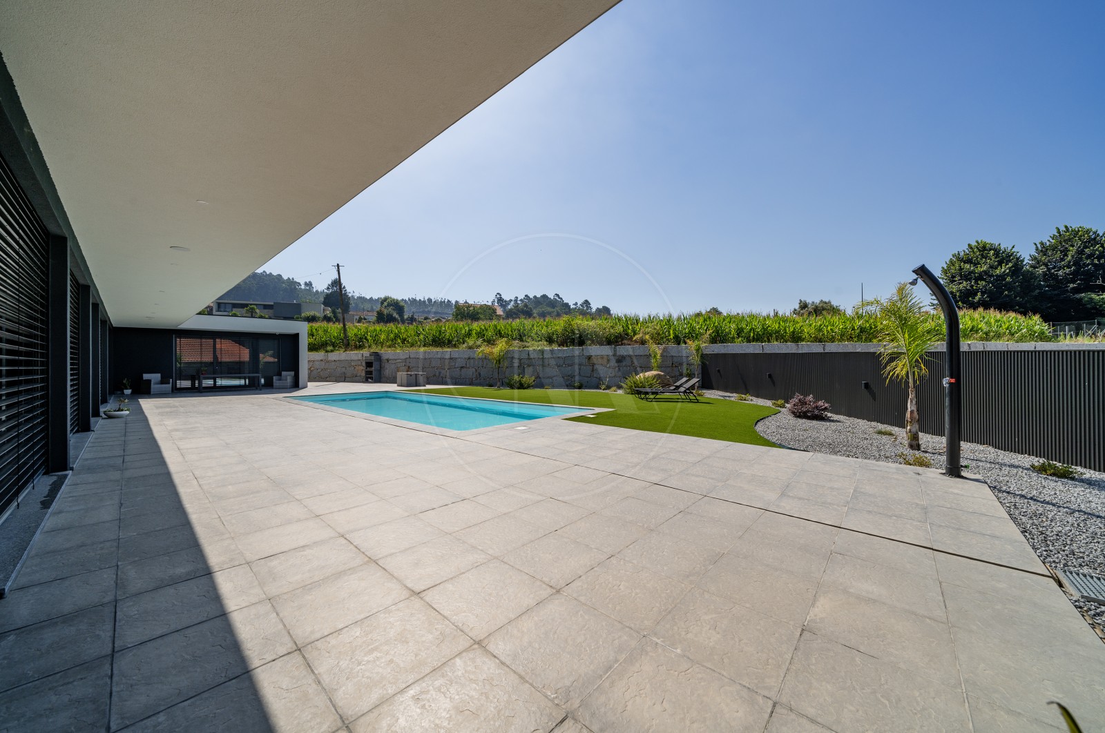 Moradia T4+1 para Venda em Nine, Vila Nova de Famalicão, Braga - Terraço (Imagem 1)