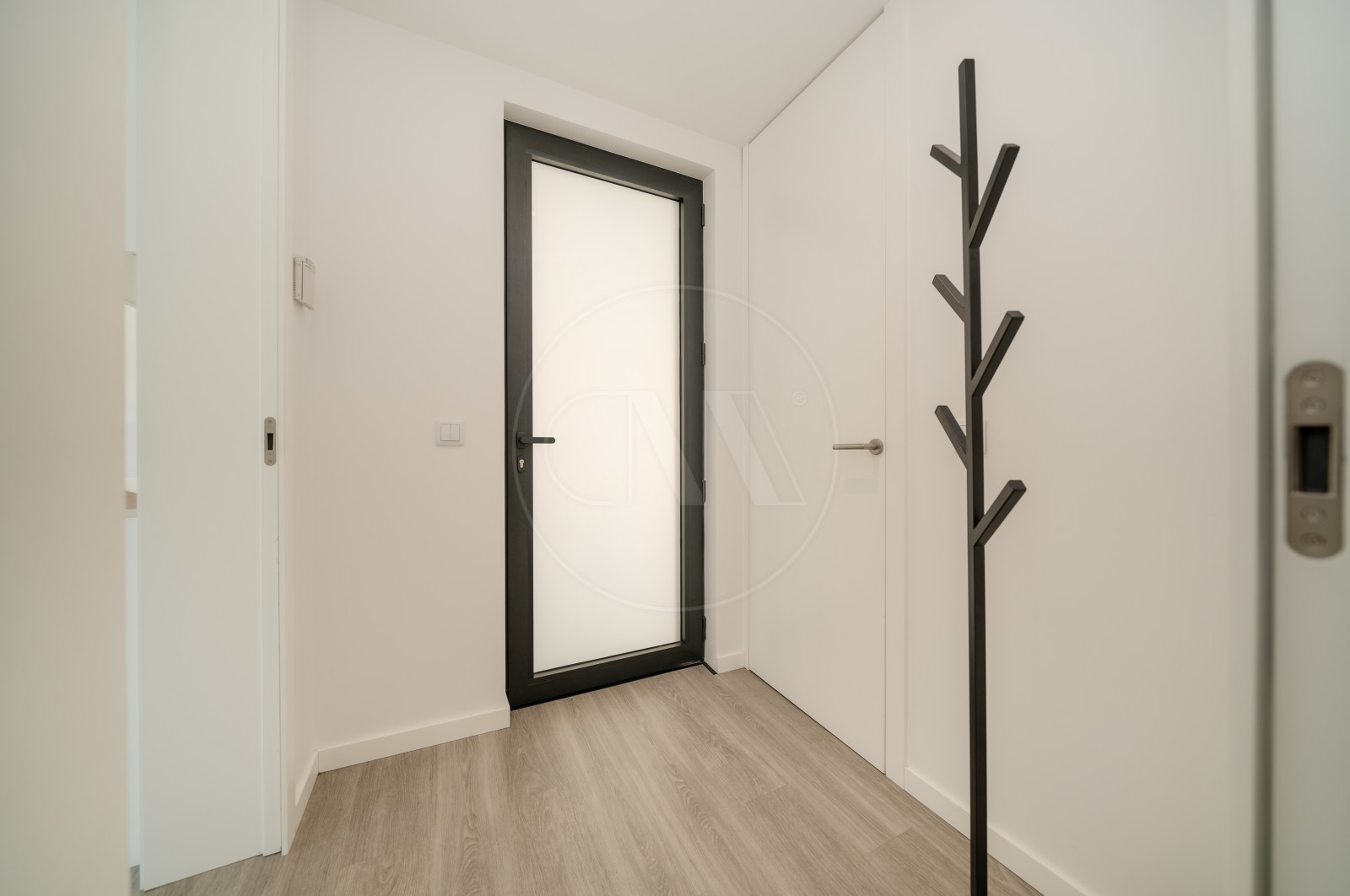 Moradia T4+1 para Venda em Nine, Vila Nova de Famalicão, Braga - Hall de entrada (Imagem 2)