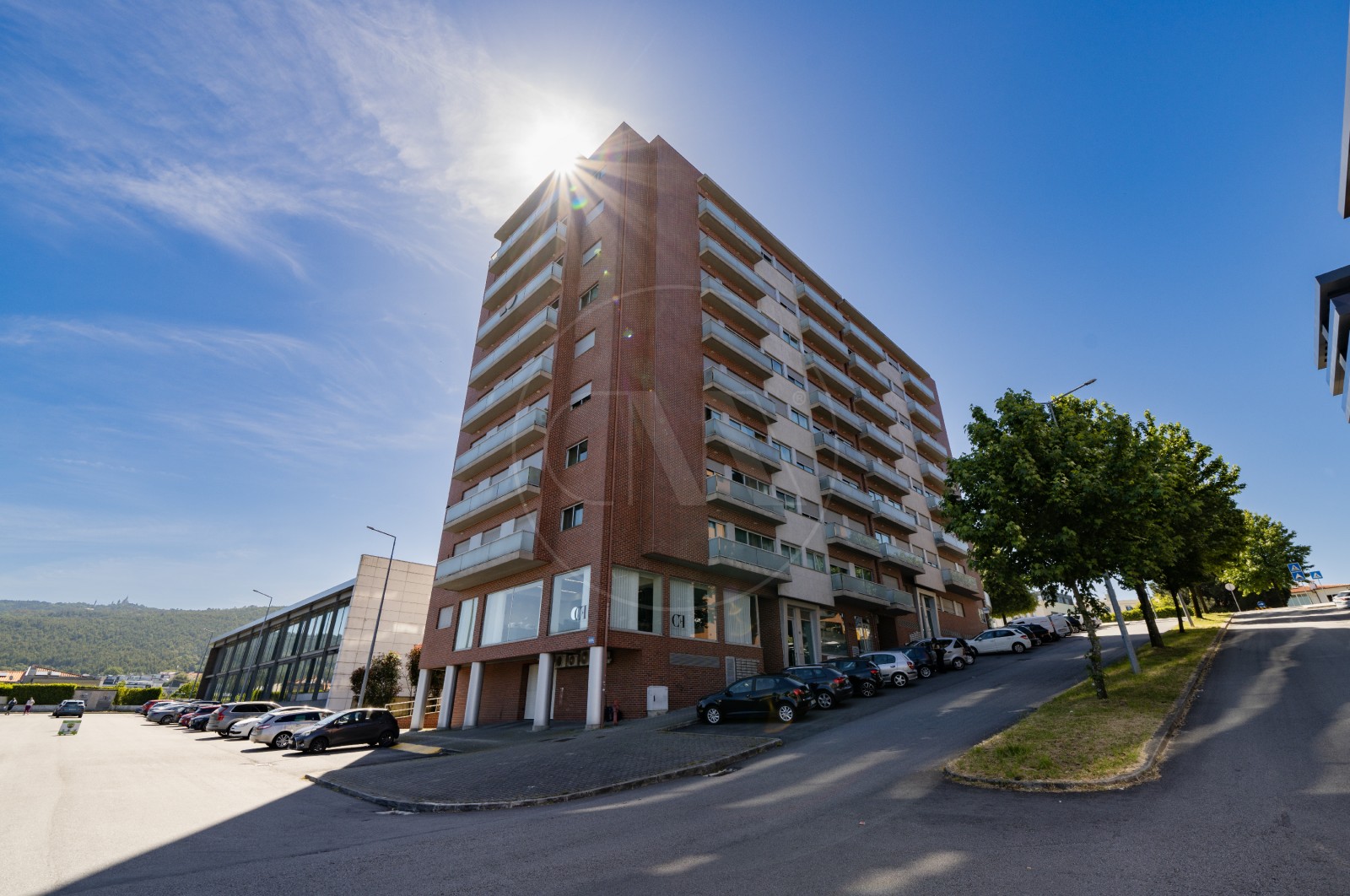 Apartamento T1 para Venda em Nogueira, Fraião e Lamaçães, Braga, Braga - Área envolvente (Imagem 1)