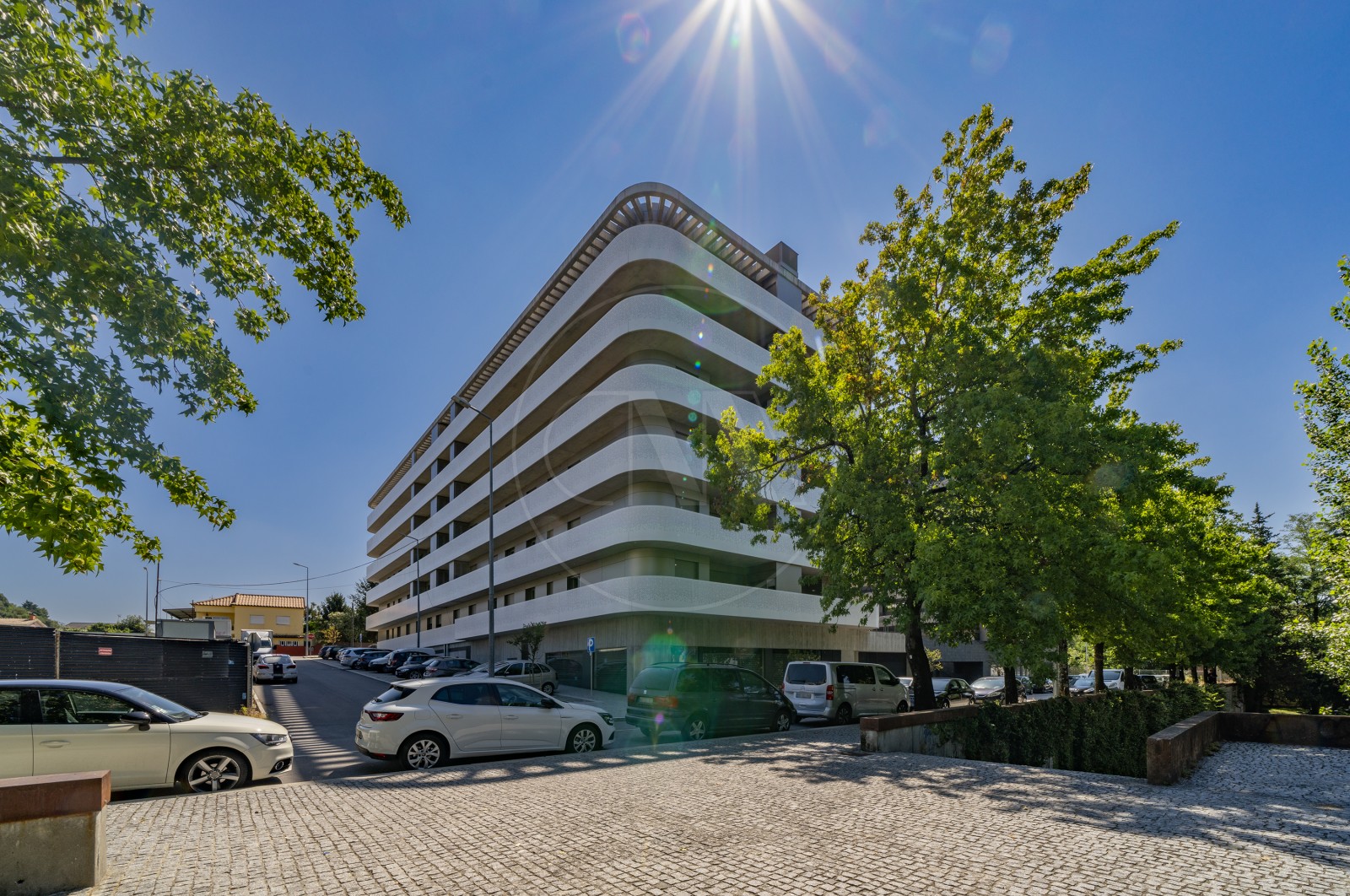 Apartamento T4 para Venda em Vila Nova de Famalicão e Calendário, Vila Nova de Famalicão, Braga - Fachada (Imagem 1)