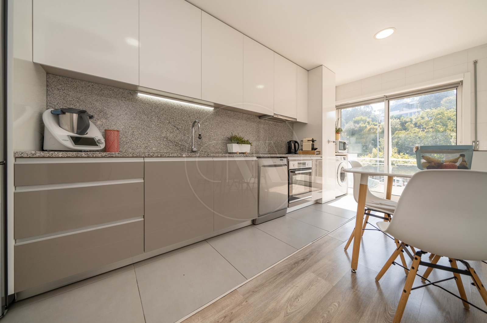 Apartamento T2 para Venda em Real, Dume e Semelhe, Braga, Braga - Cozinha (Imagem 1)