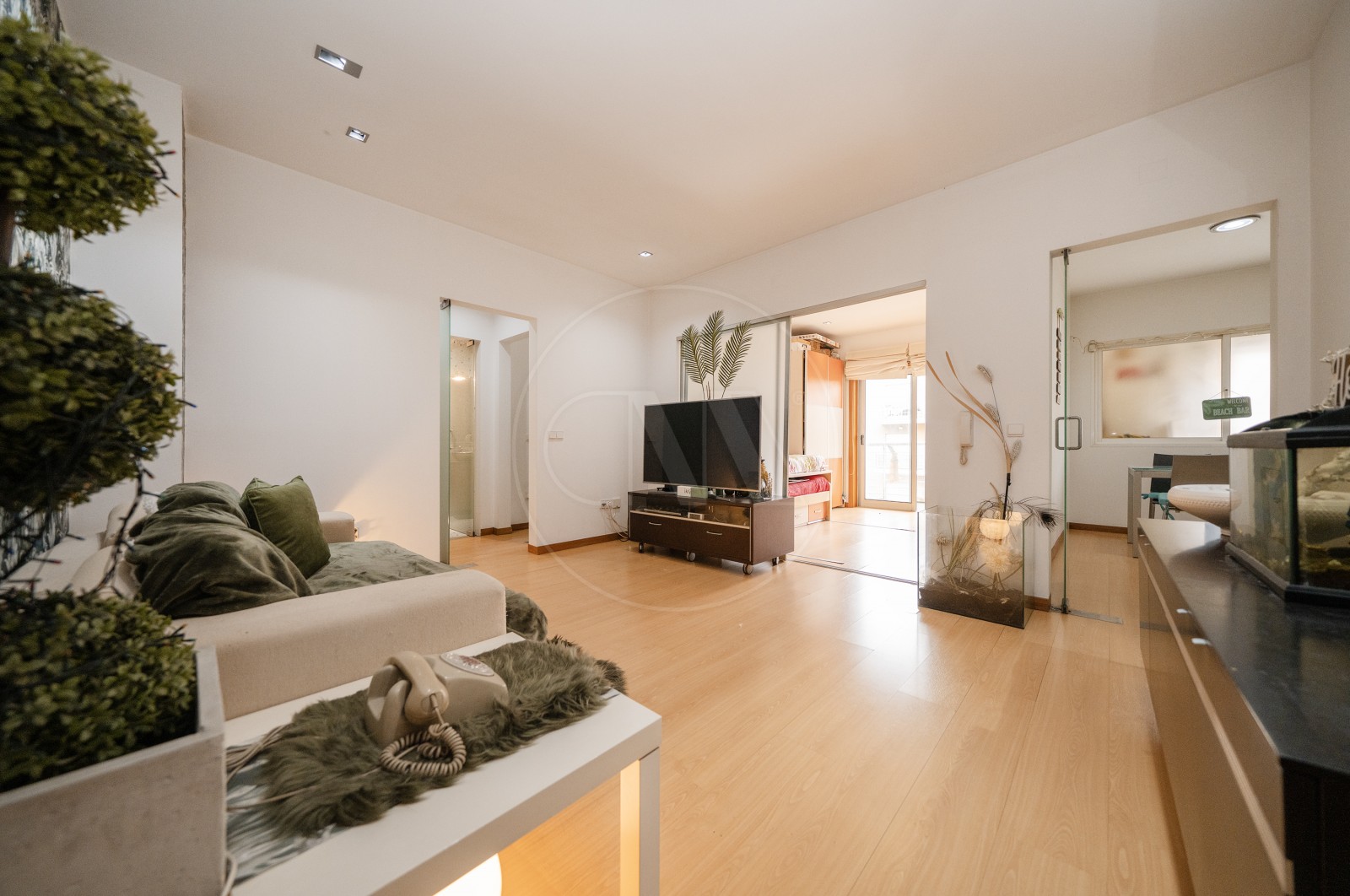 Apartment T1 for For sale in Vila Nova de Famalicão e Calendário, Vila Nova de Famalicão, Braga - Sala (Imagem 1)