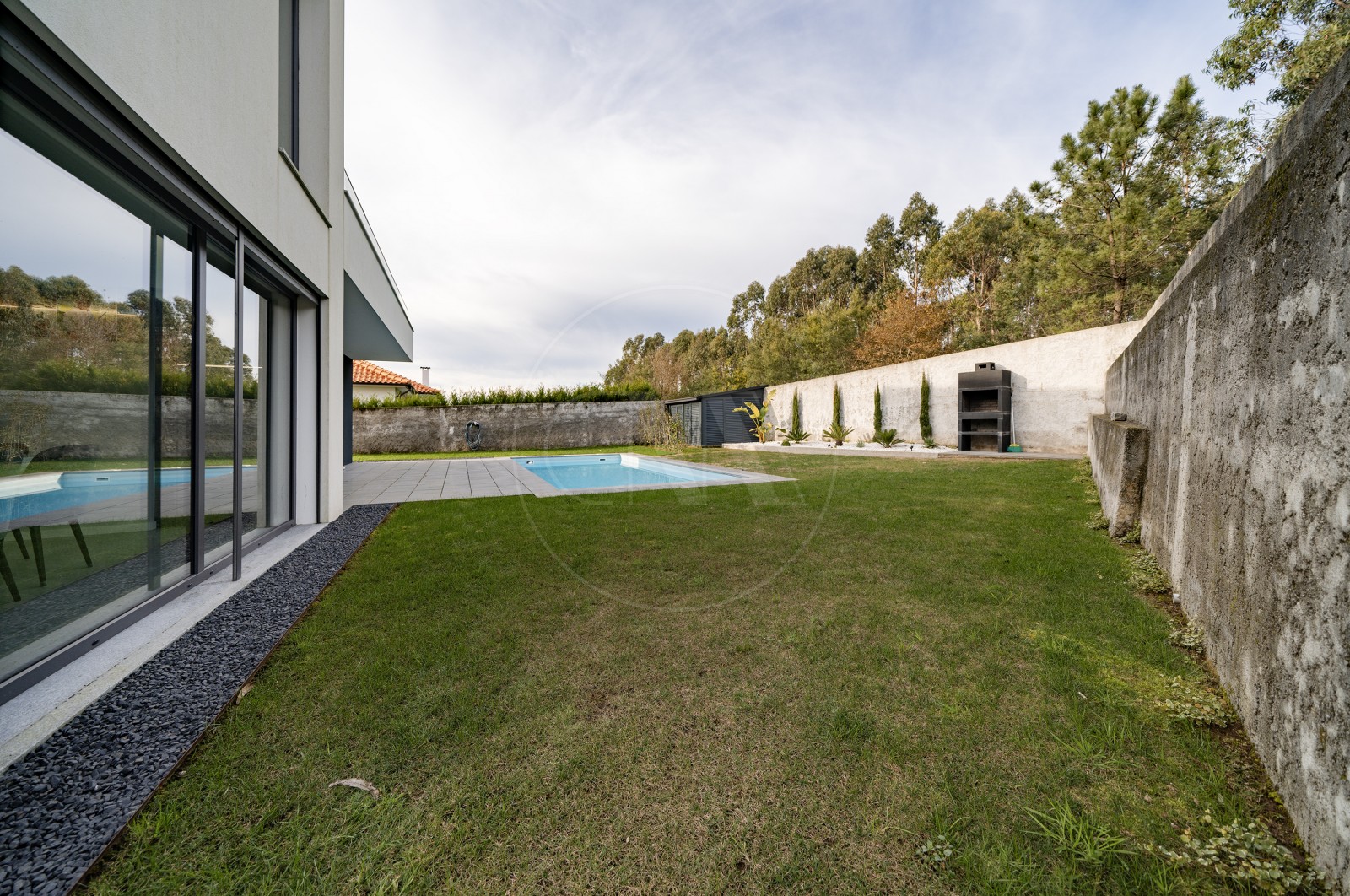 Moradia T3 para Venda em Vila Chã, Esposende, Braga - Quintal/Jardim (Imagem 3)