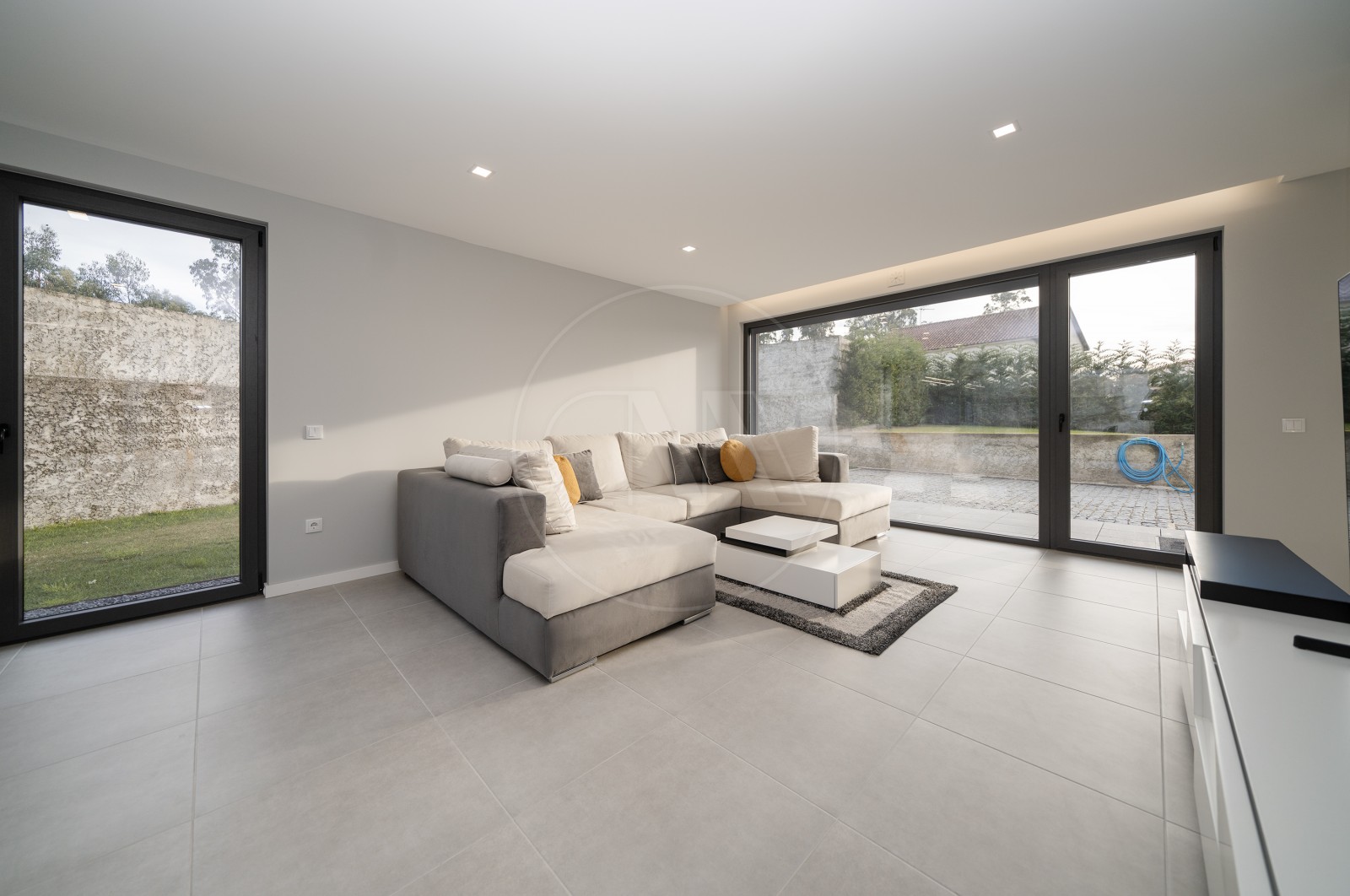 Moradia T3 para Venda em Vila Chã, Esposende, Braga - Sala (Imagem 4)