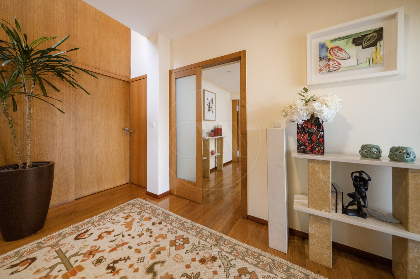 Moradia T6 para Venda em Nogueiró e Tenões, Braga, Braga - Corredor (Imagem 4)