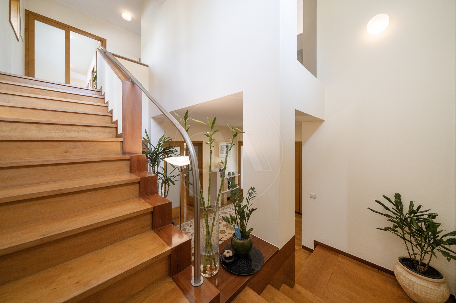 Moradia T6 para Venda em Nogueiró e Tenões, Braga, Braga - Hall de entrada (Imagem 3)