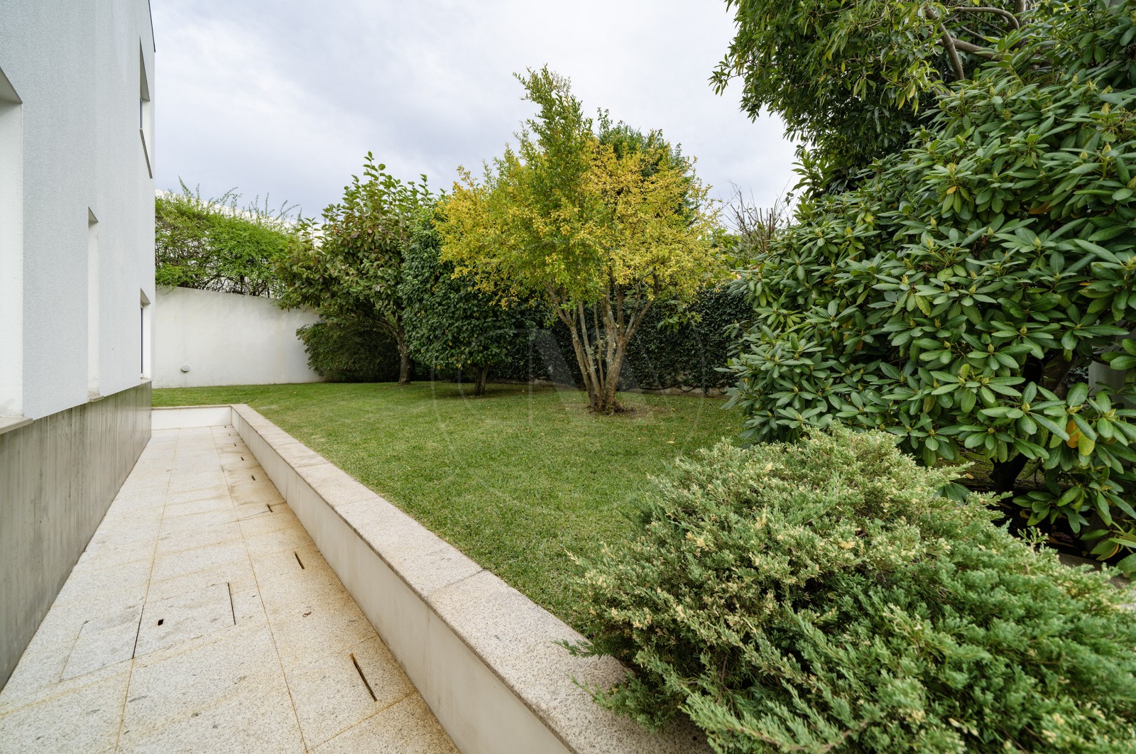 Moradia T6 para Venda em Nogueiró e Tenões, Braga, Braga - Quintal/Jardim (Imagem 2)