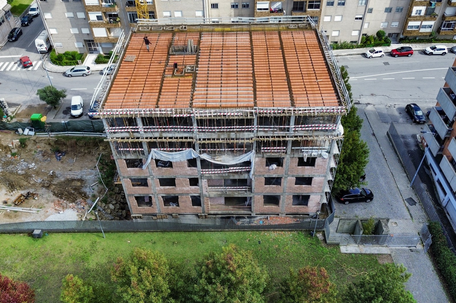 Apartamento T3 para Venda em Ferreiros e Gondizalves, Braga, Braga - Fachada (Imagem 12)