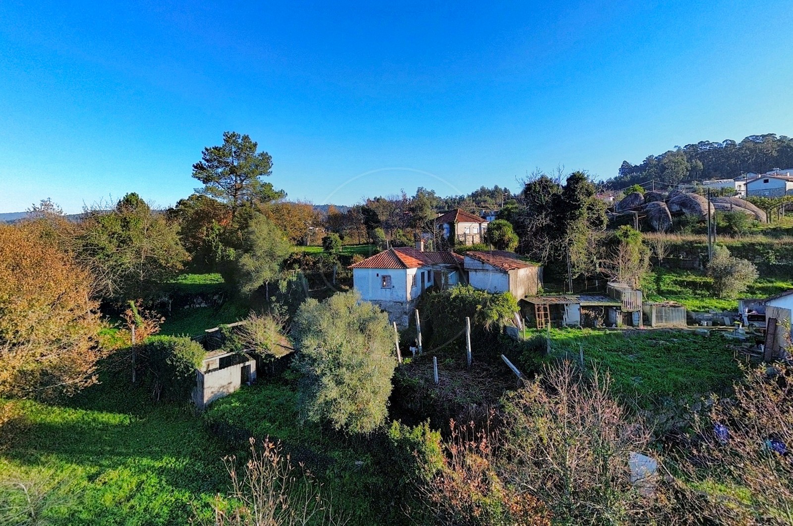 Moradia T4 para Venda em Priscos, Braga, Braga - Fachada (Imagem 1)