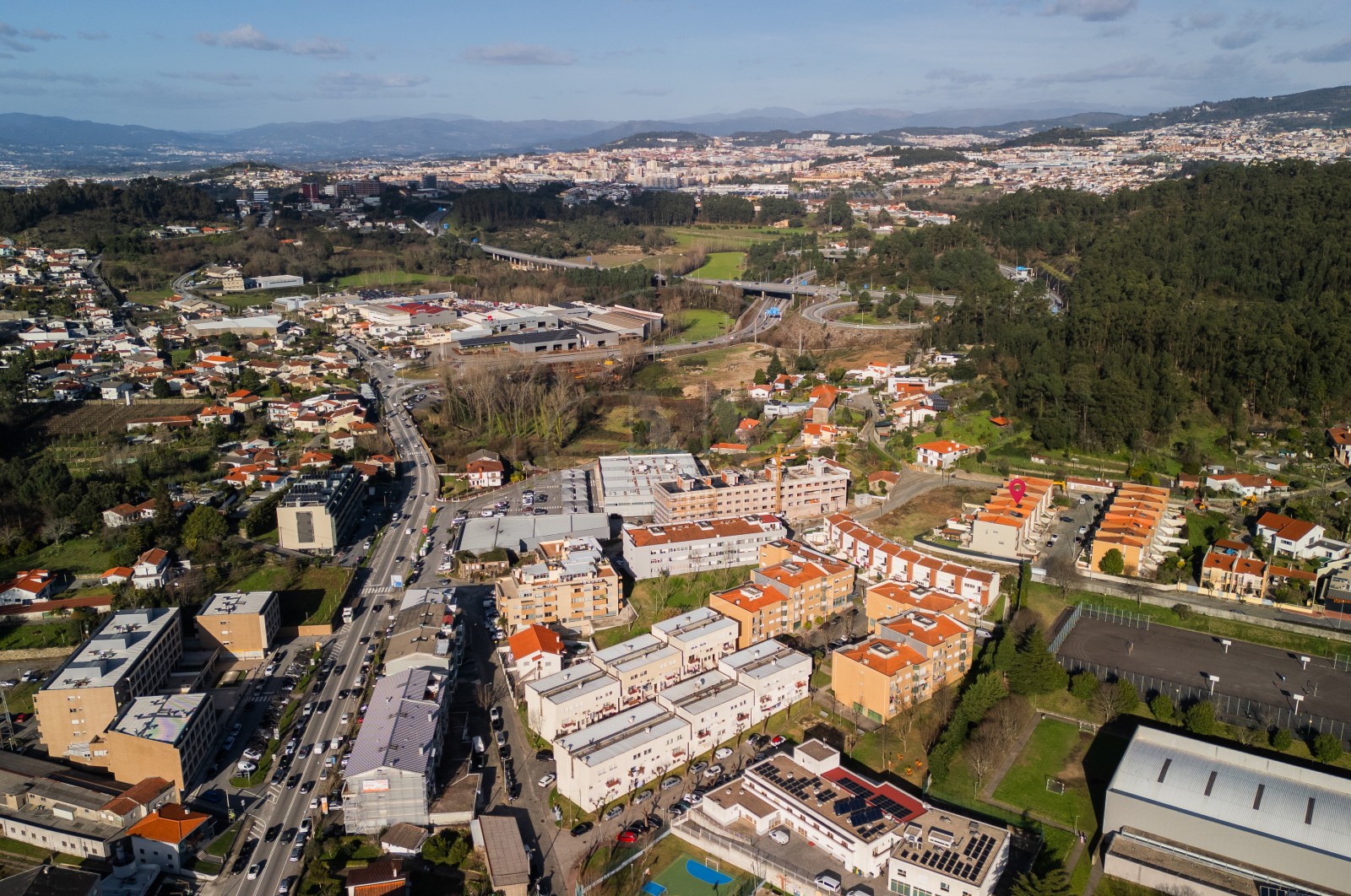 Moradia T3 para Venda em Celeirós, Aveleda e Vimieiro, Braga, Braga - Área envolvente (Imagem 9)