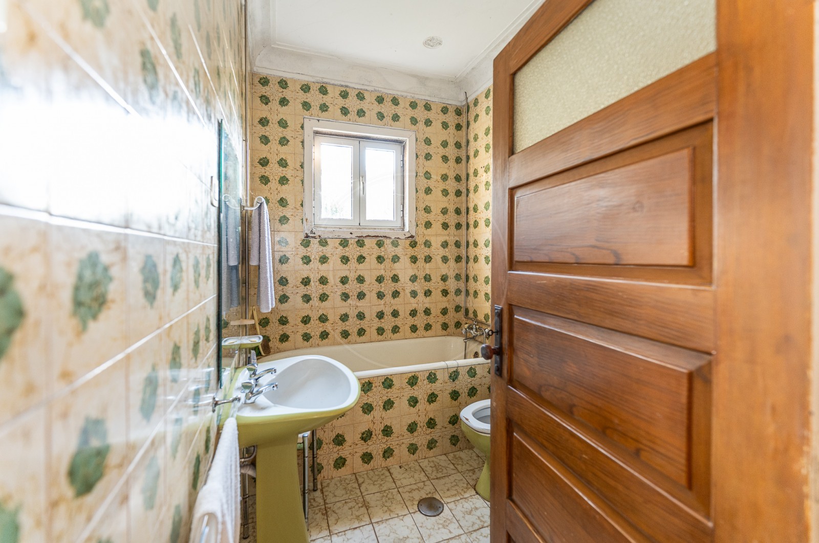 Quinta T3 para Venda em Fânzeres e São Pedro da Cova, Gondomar, Porto - Casa de banho (Imagem 1)