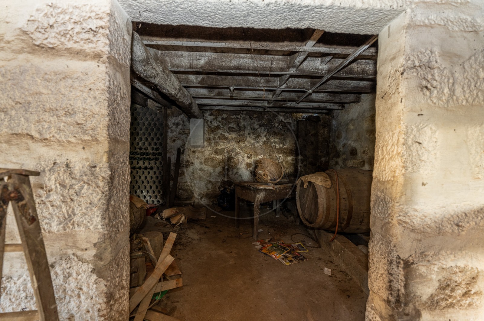 Quinta T3 para Venda em Fânzeres e São Pedro da Cova, Gondomar, Porto - Parqueamento/Garagem (Imagem 2)