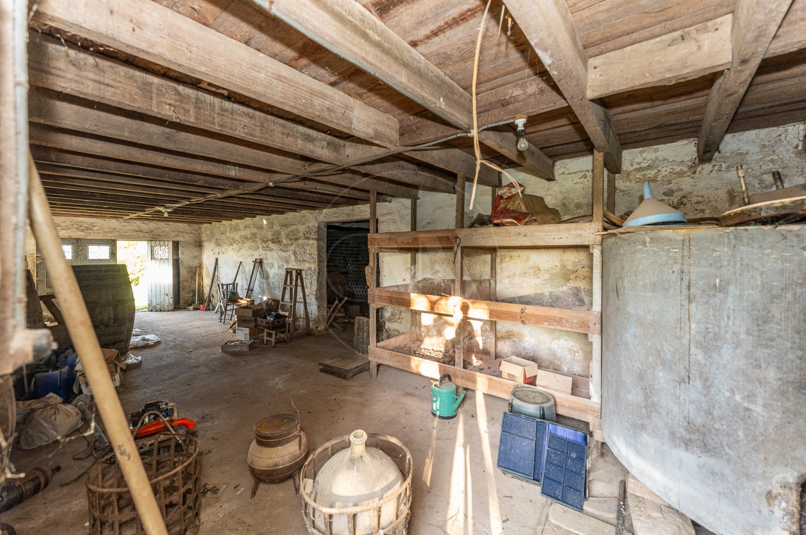 Quinta T3 para Venda em Fânzeres e São Pedro da Cova, Gondomar, Porto - Parqueamento/Garagem (Imagem 3)