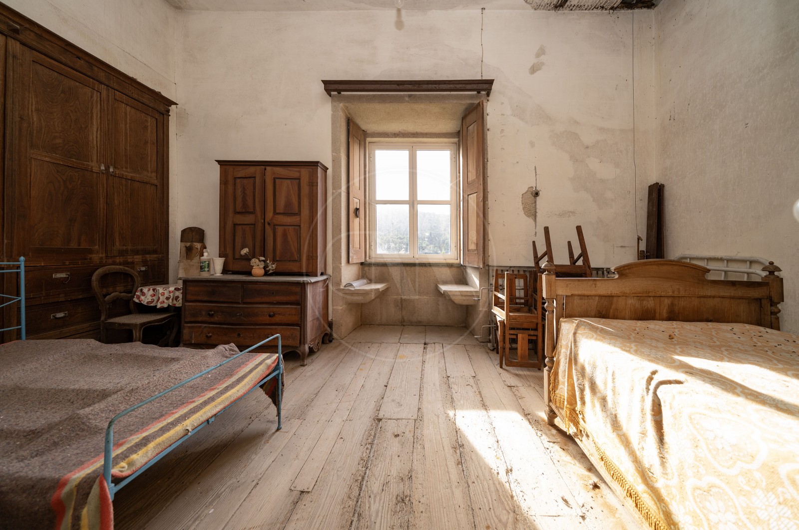 Farm T8 for For sale in Covelas, Póvoa de Lanhoso, Braga - Quarto (Imagem 1)