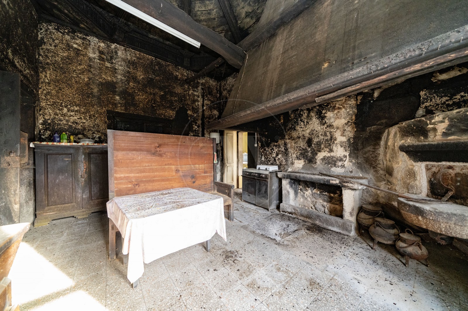 Farm T8 for For sale in Covelas, Póvoa de Lanhoso, Braga - Cozinha (Imagem 1)