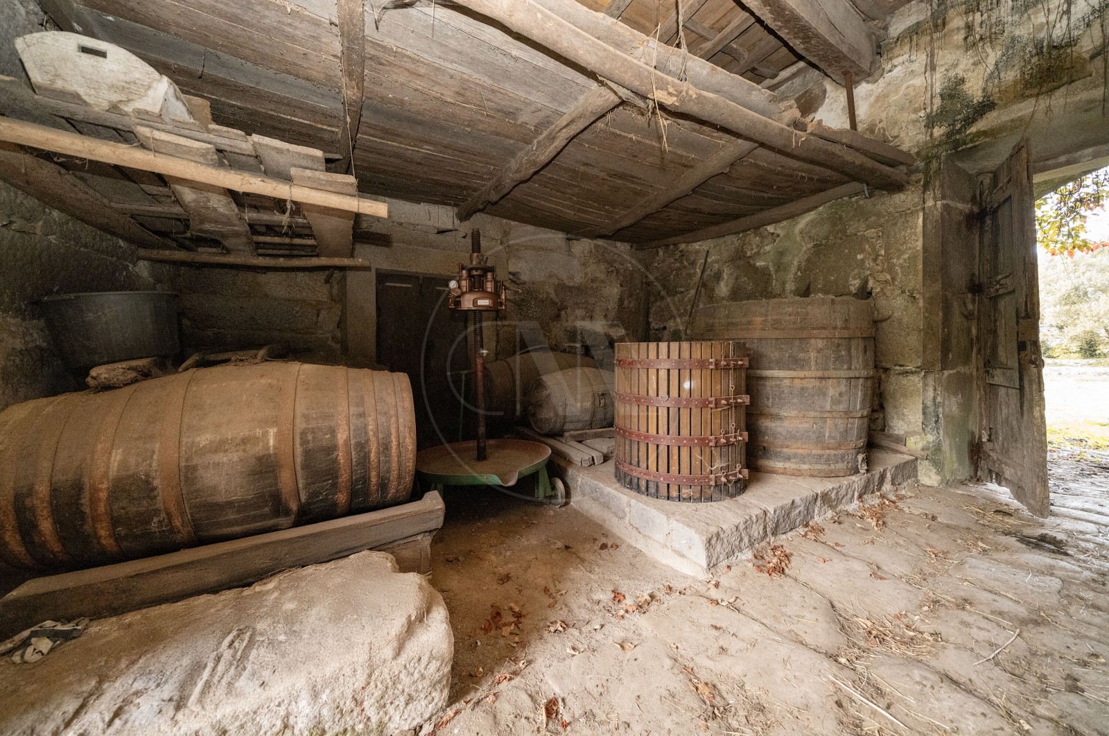 Farm T8 for For sale in Covelas, Póvoa de Lanhoso, Braga - Cave (Imagem 2)